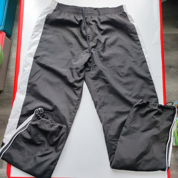 Puma training pants lightweight black with white stripes men's size M - Picture 1 of 7